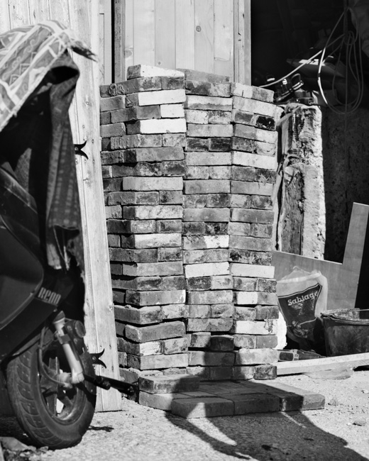 Jean-Robert Dantou - Tenir