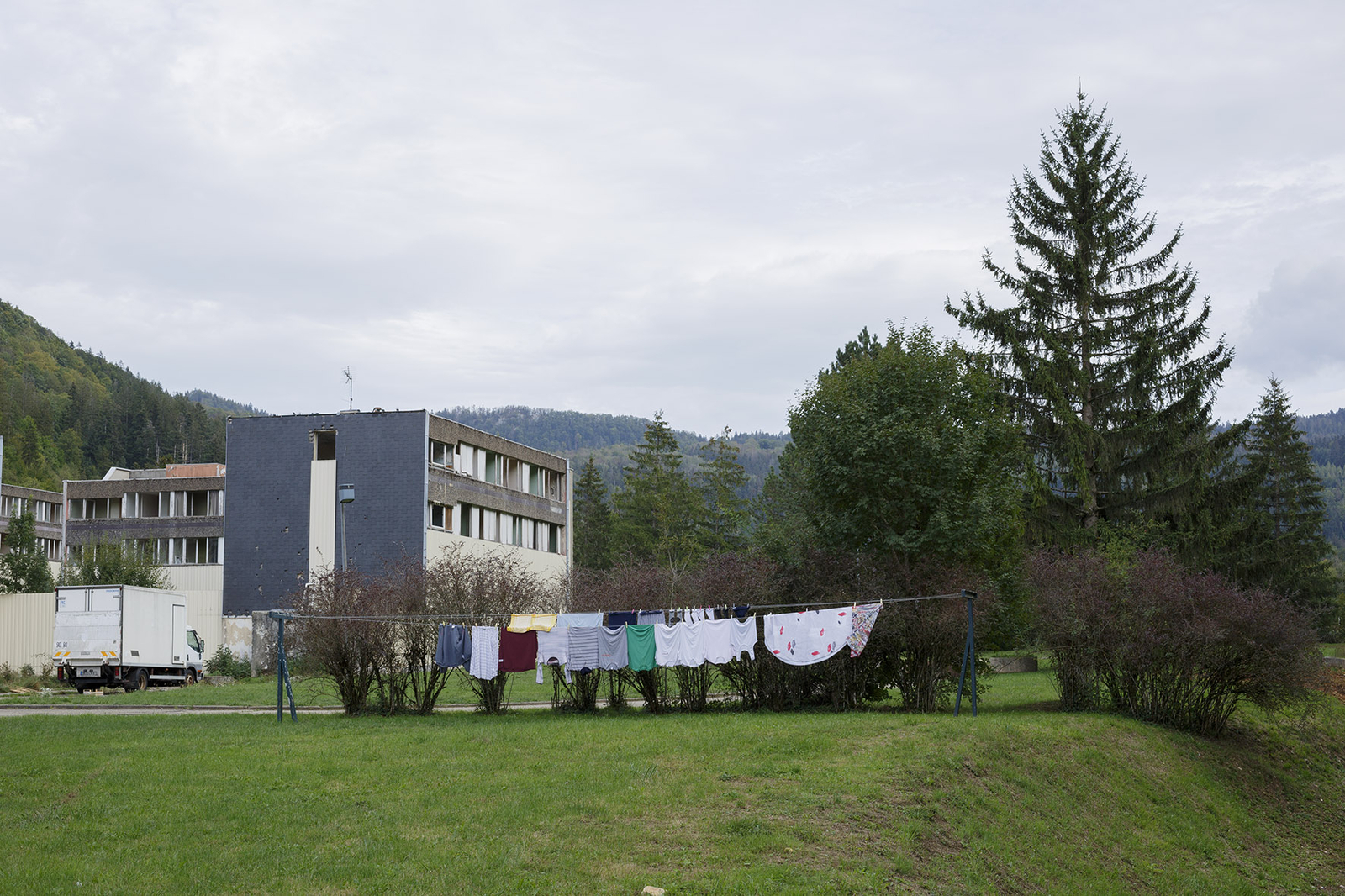 Pierre Hybre - Jura, les oubliés de la Plastic Vallée